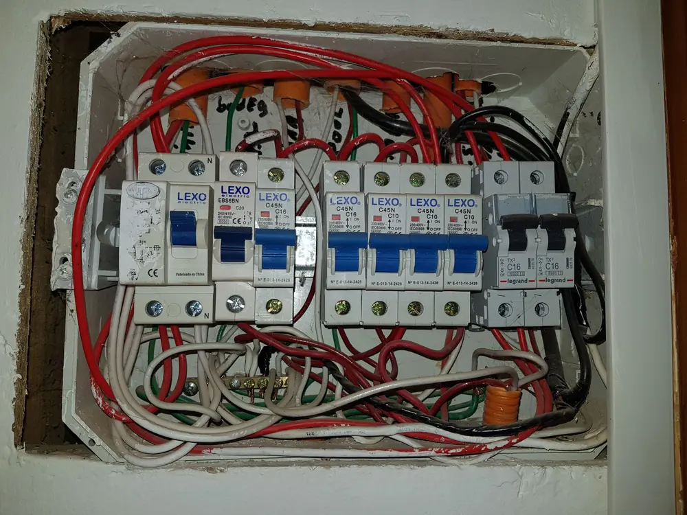 Tablero domiciliario con automáticos